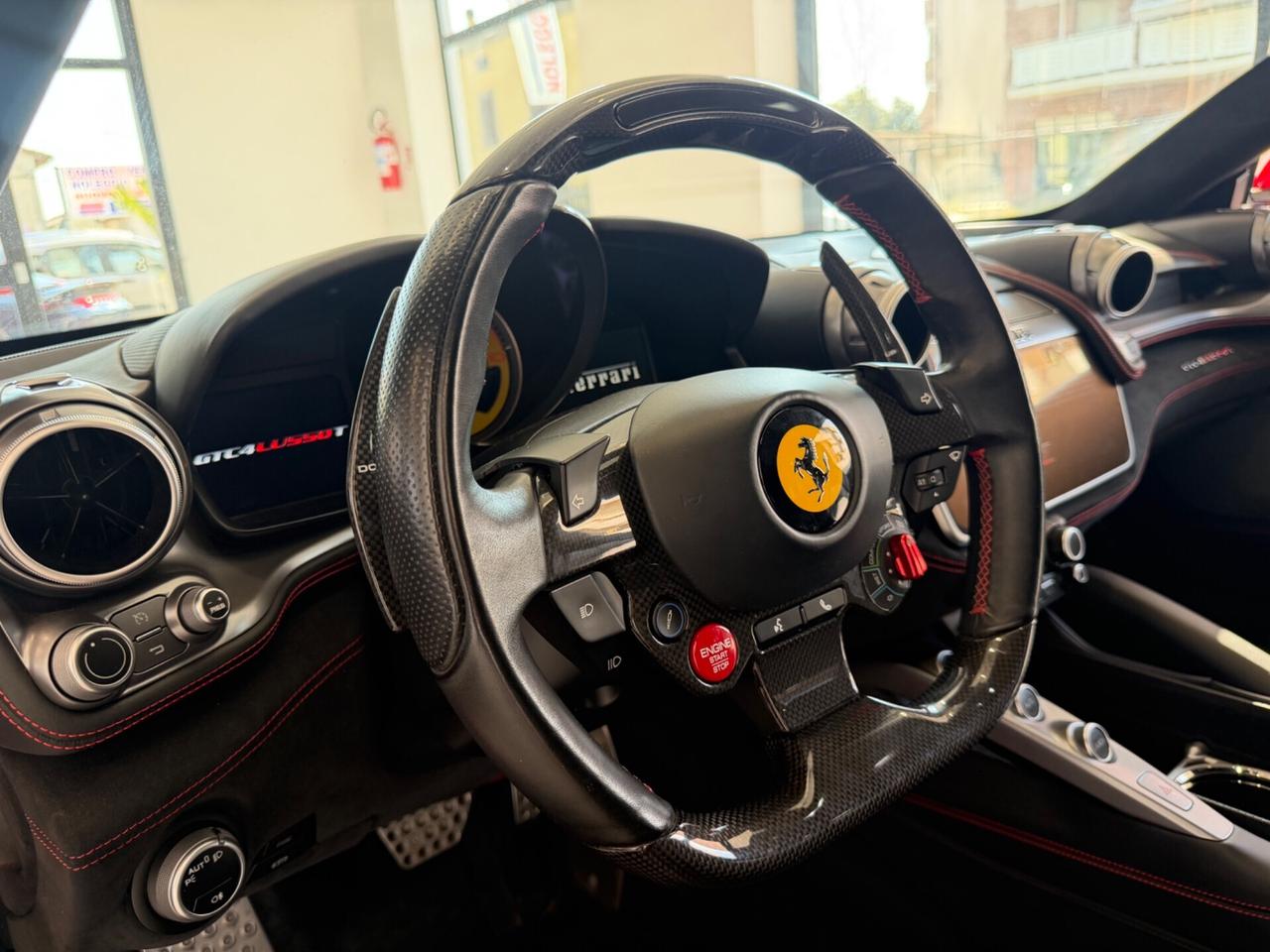 Ferrari GTC4 Lusso T