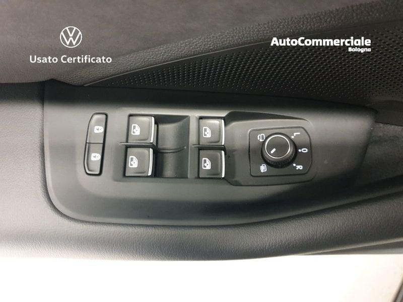 Volkswagen Passat Passat 1.5 eTSI 150CV ACT DSG R-Line Plus