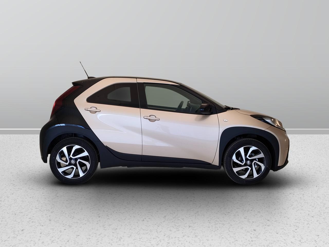 TOYOTA Aygo X 1.0B TREND MT - MY24