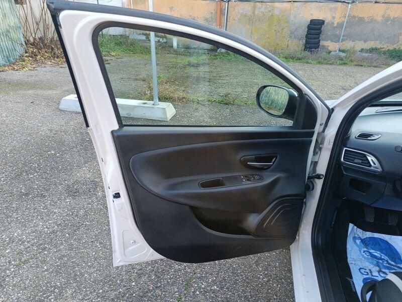 Lancia Ypsilon Ypsilon 1.3 MJT 16V 95 CV 5 porte S&S Silver