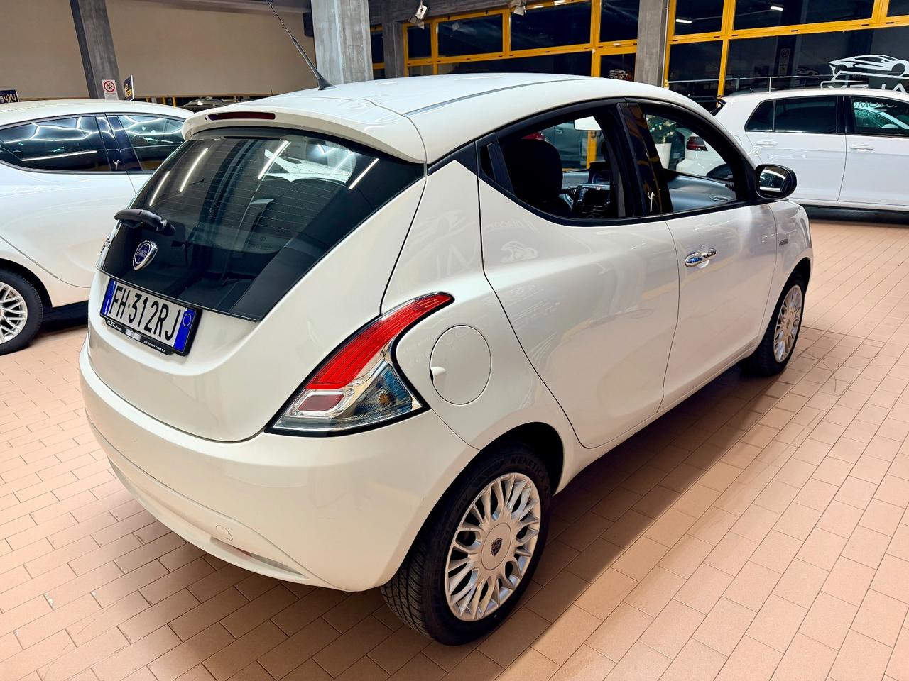 Lancia Ypsilon 1.2Benzina 69cv Neopat. Euro6