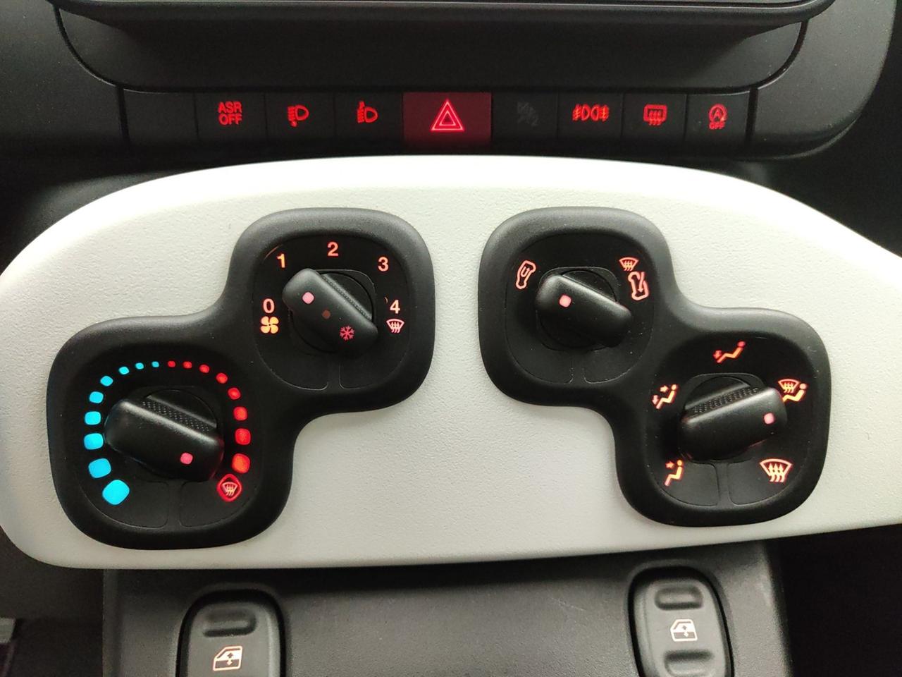 FIAT Pandina III 2024 1.0 70CV HYBRID (CROSS)