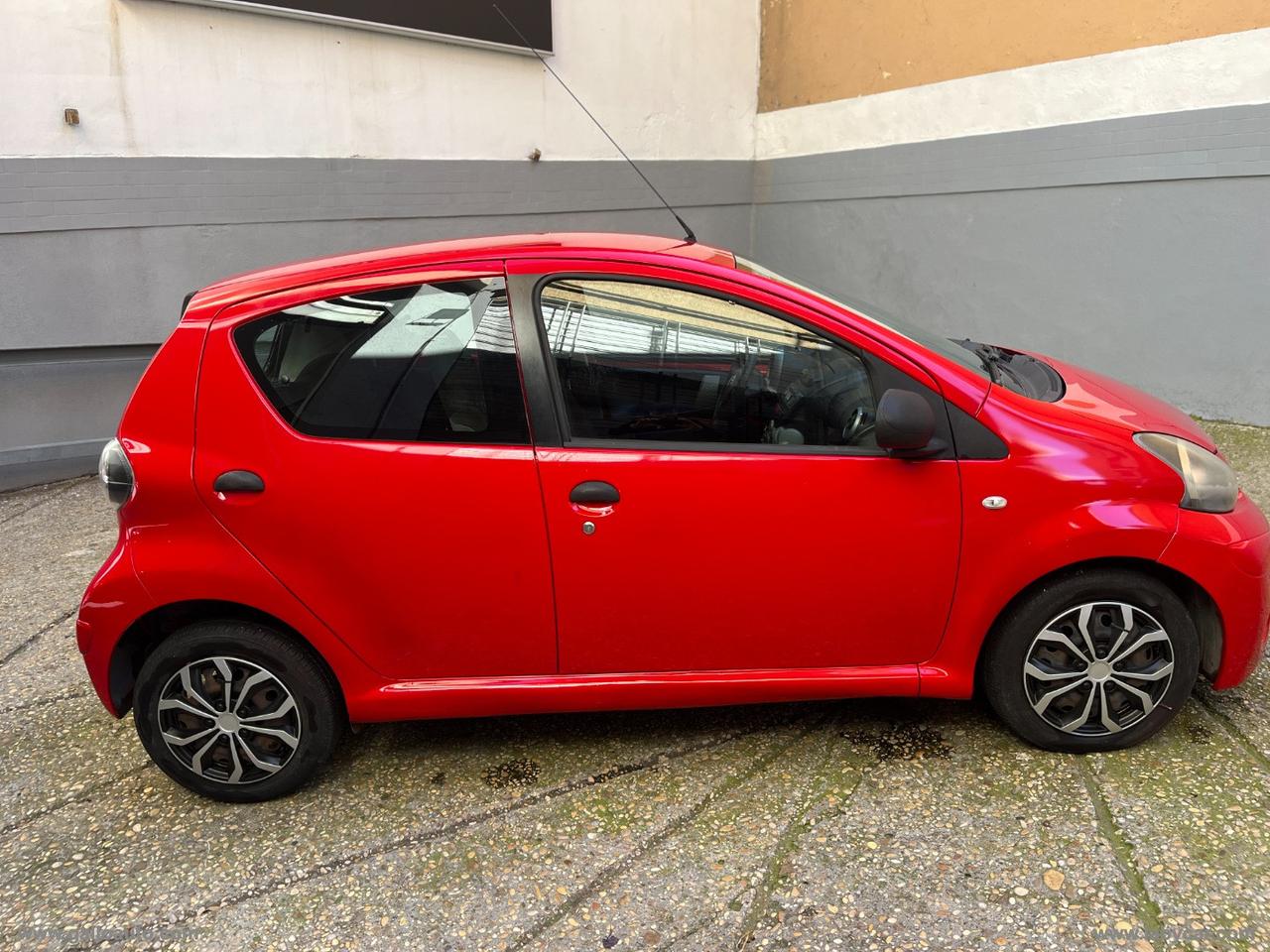 TOYOTA Aygo 1.0 12V VVT-i 5p. Cool Soda Conn.