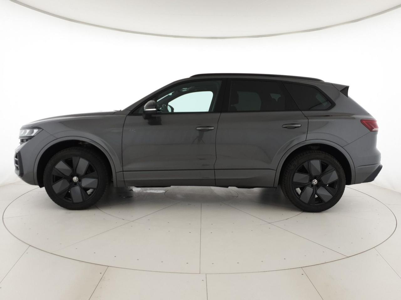 Volkswagen Touareg 3.0 v6 tdi scr r-line 231cv auto