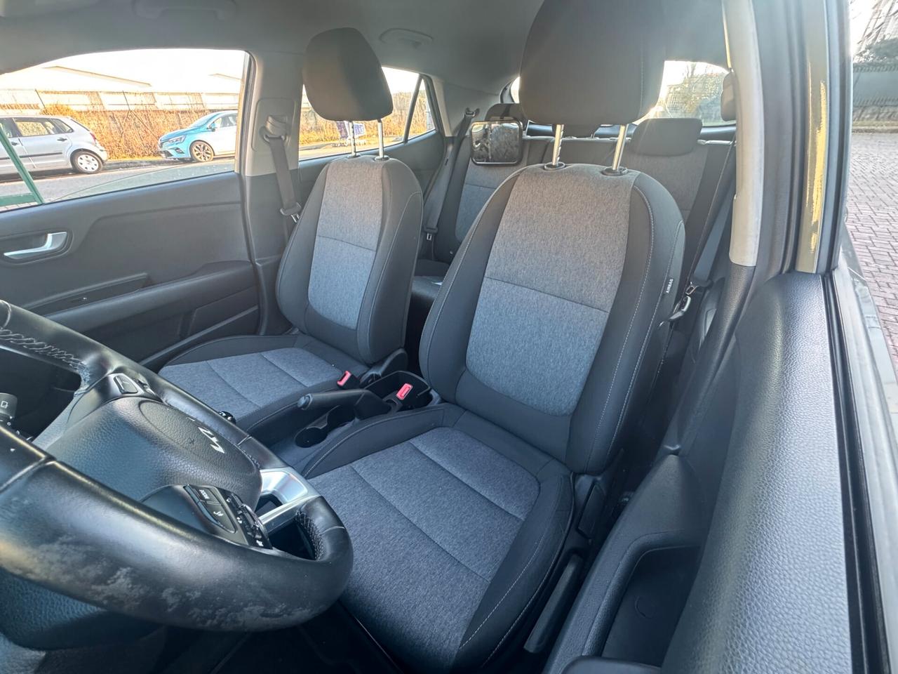 Kia Stonic 1.2 dpi Urban 84cv UNICO PROPRIETARIO