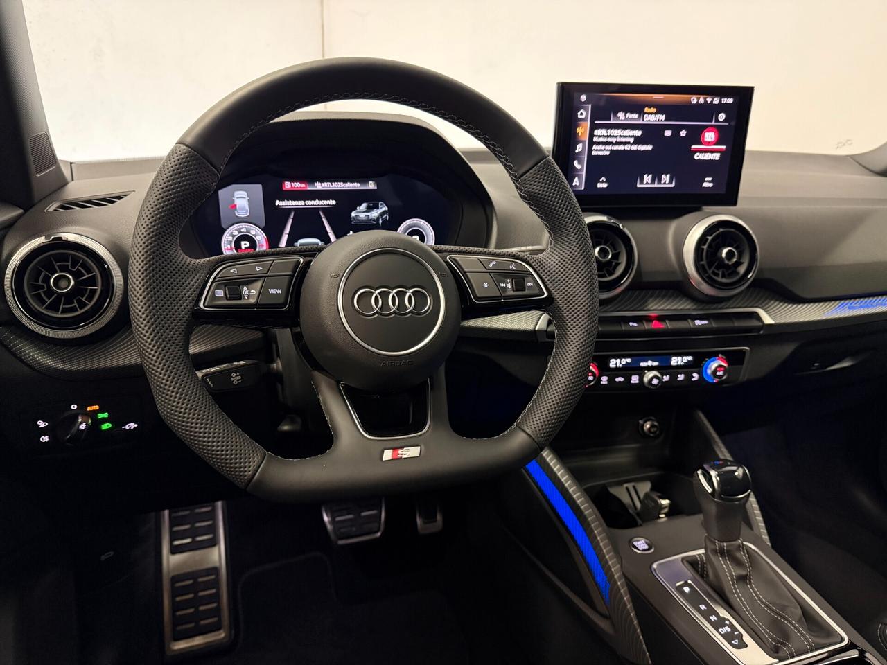 Audi Q2 40 Tfsi Identity Black Quattro Tetto Gancio Traino