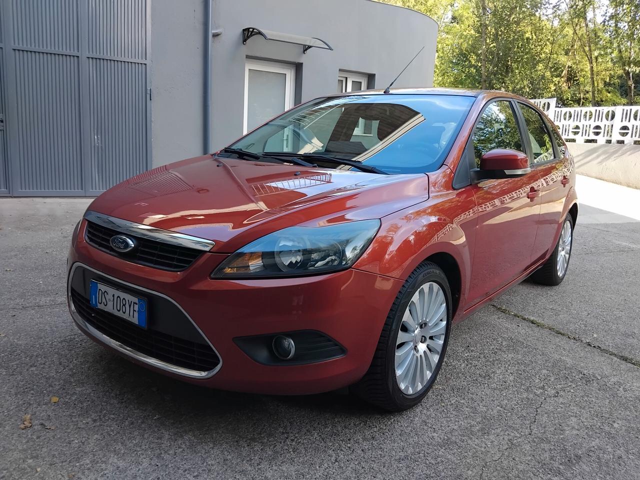 Ford Focus 2.0 gpl garanzia