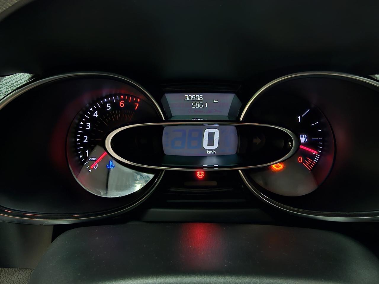 RENAULT CLIO 0.9 TCE 75cV BUSINESS