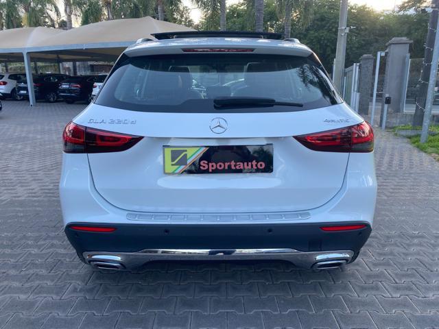 MERCEDES-BENZ GLA 220 d Automatic 4Matic Sport Plus