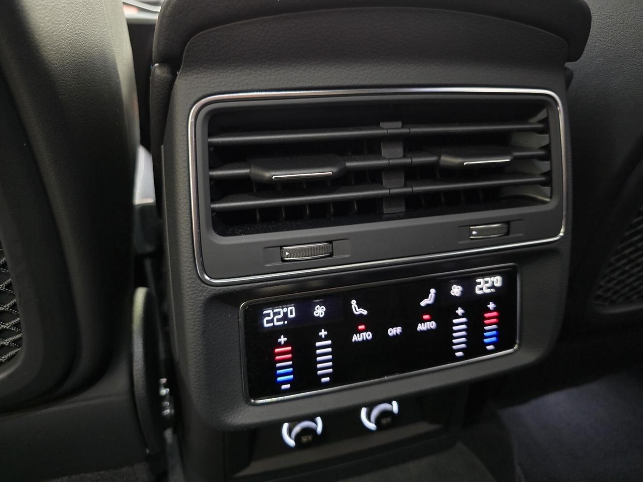 AUDI Q8 50 3.0 tdi mhev S-Line quattro tiptronic 2