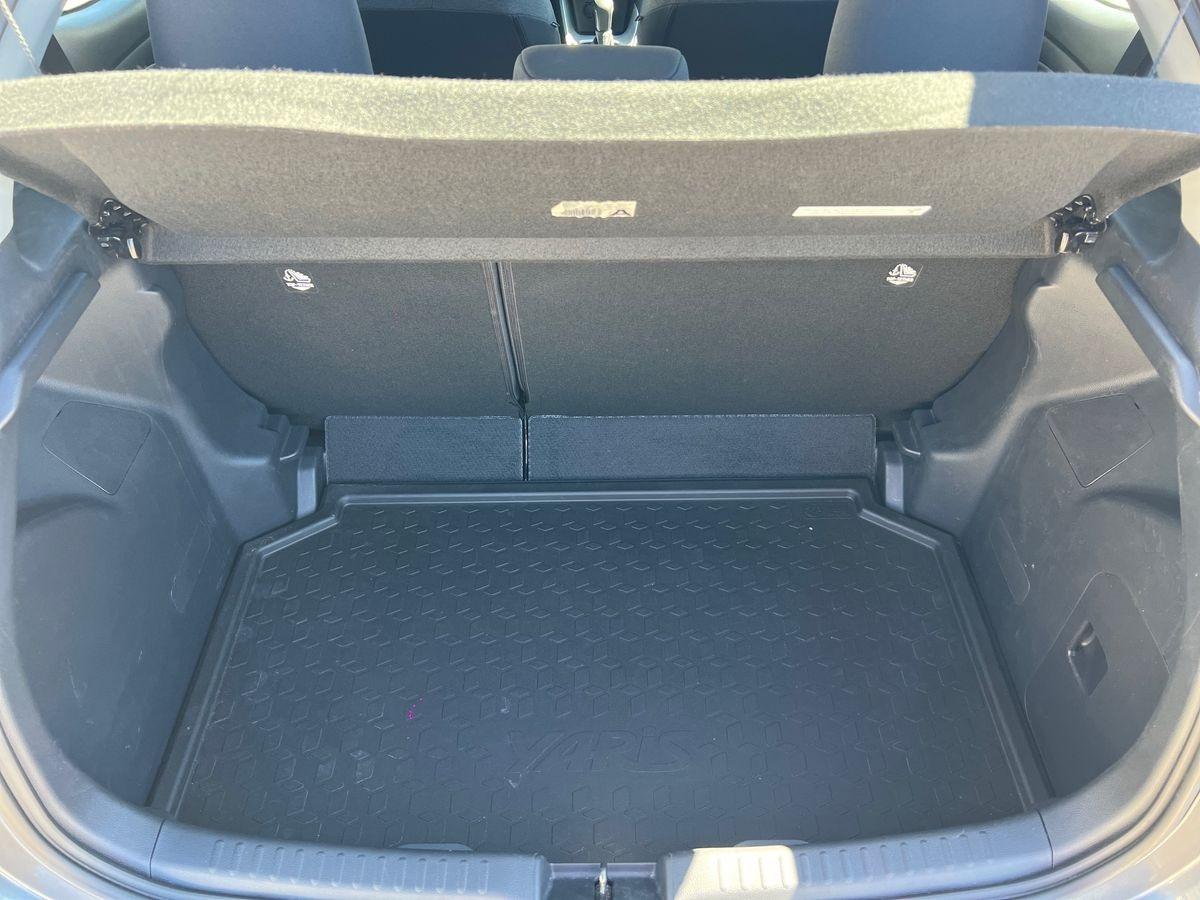TOYOTA Yaris 4ª serie - Yaris 1.5 Hybrid 5 porte Trend