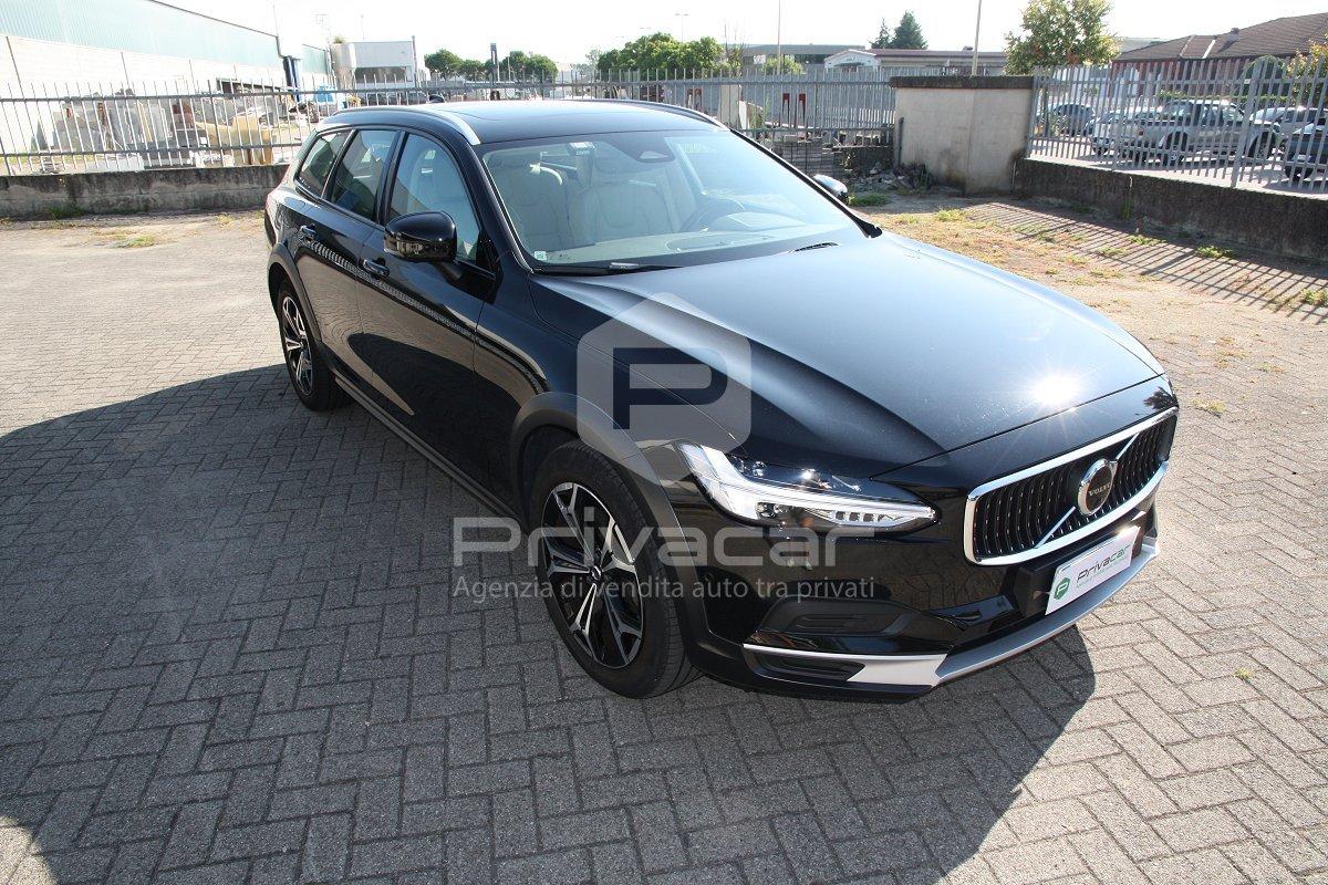 VOLVO V90 Cross Country B4 (d) AWD automatico Plus