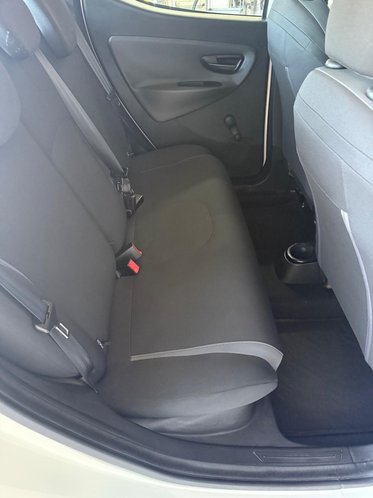 Lancia Ypsilon 1.2 69 CV 5 porte Platinum