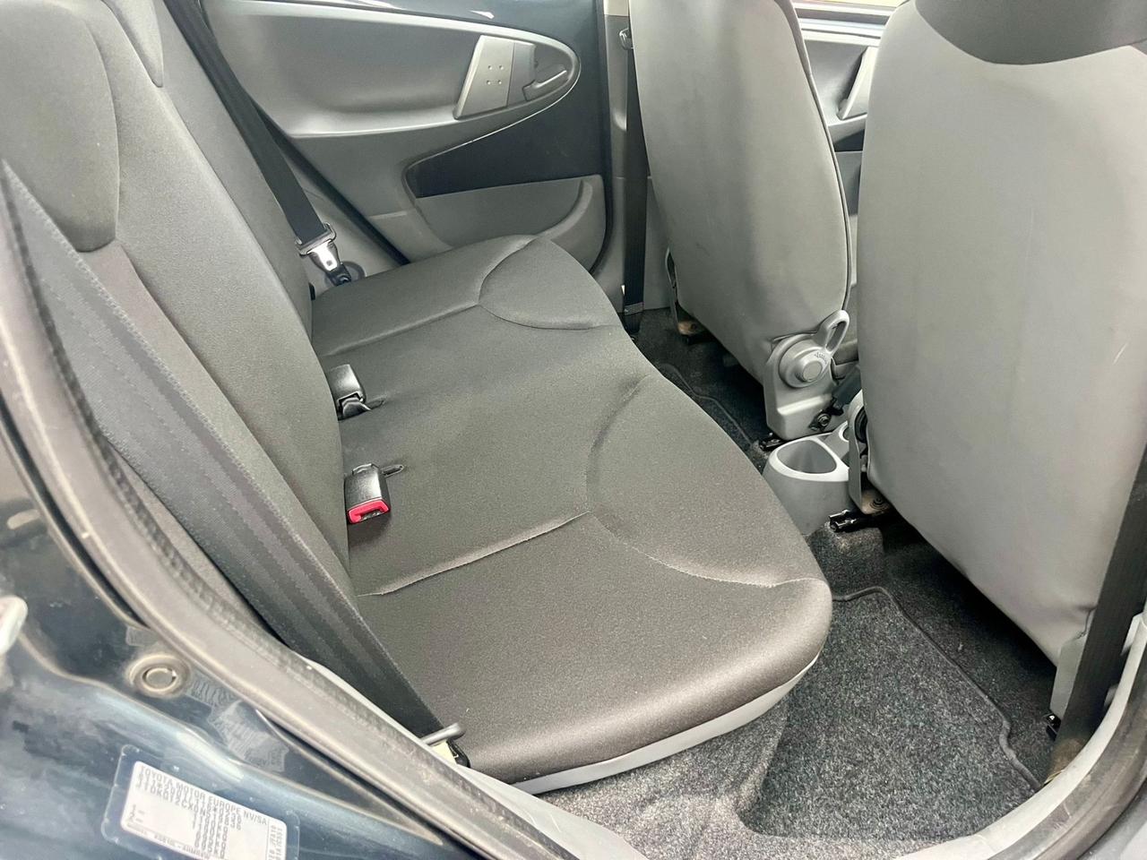 Toyota Aygo 1.0benz 2011 141.000km perfetta per neopatentati