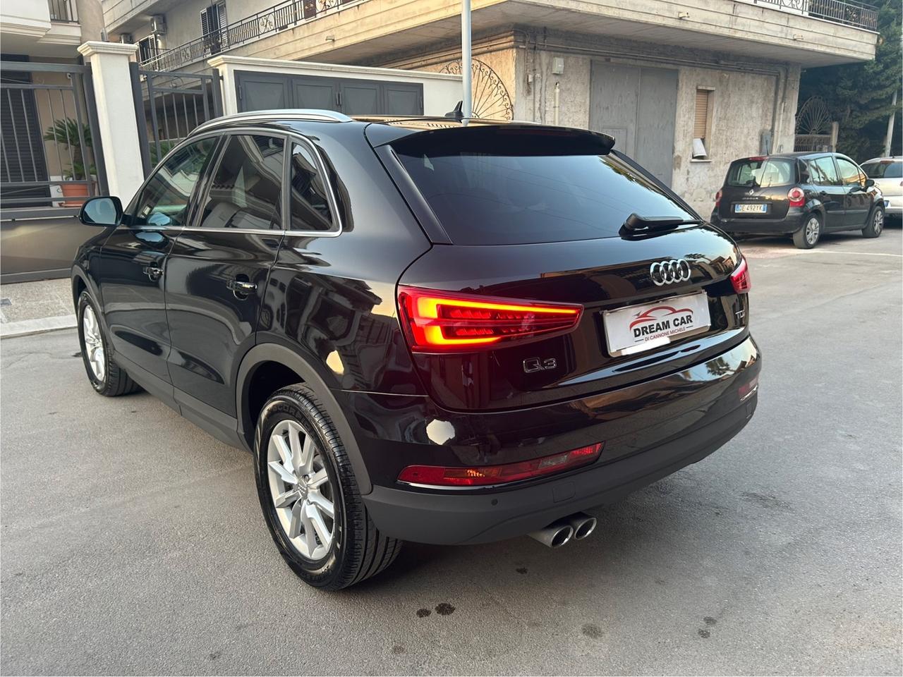 Audi Q3 2.0 TDI 120 CV Sport