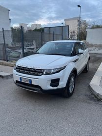 Land Rover Range Evoque 2.2 TD4 5p. Pure