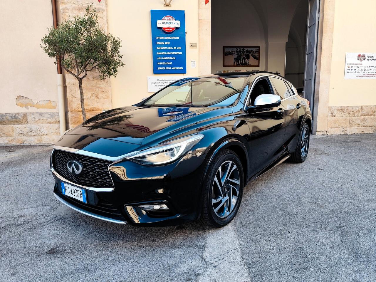 Infiniti Q30 1.5 diesel DCT Business Executive