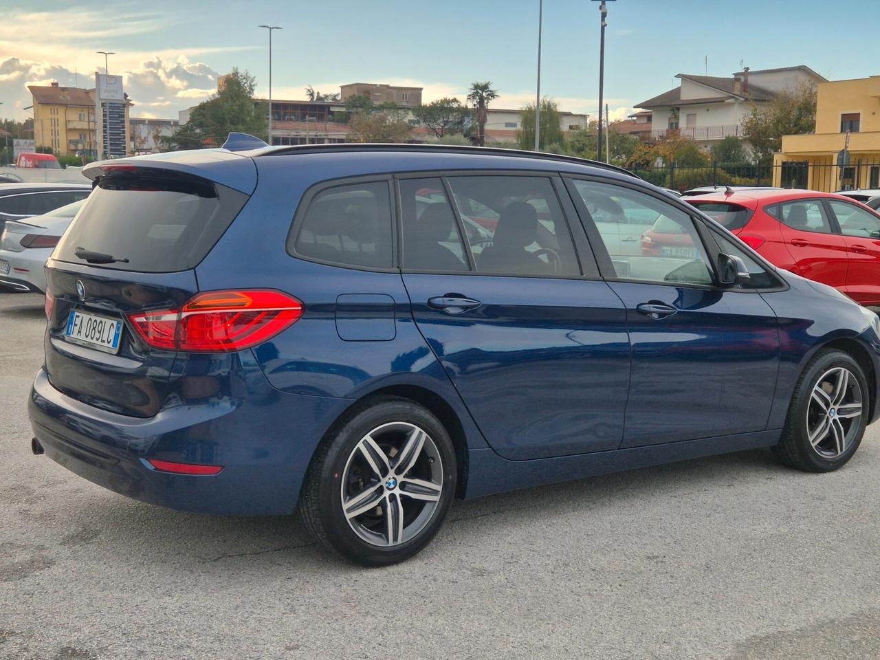 Bmw 218d 2er Active Tourer 218d Luxury 7 POSTI