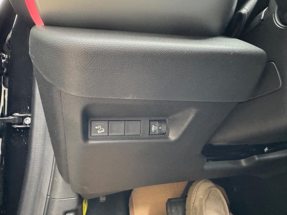 Jeep Avenger 1.2 turbo e-hybrid mhev Summit fwd 110cv edct6