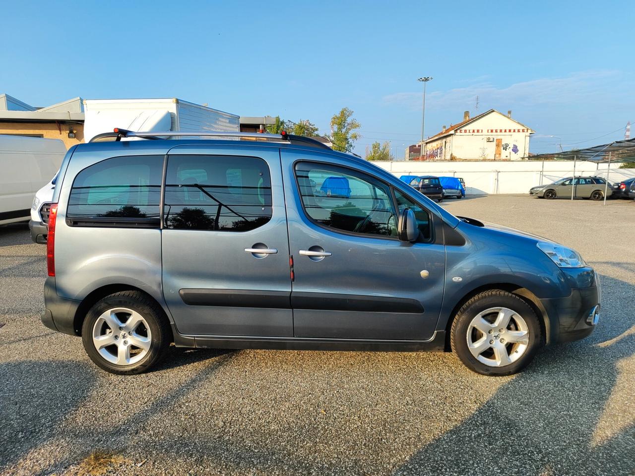 Peugeot Partner Tepee 1.6 HDi 92CV Outdoor