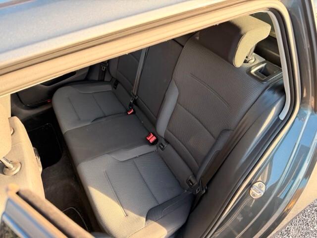 Volkswagen Golf Variant 1.6 tdi 115 CV Business - Anche Neo Patentati