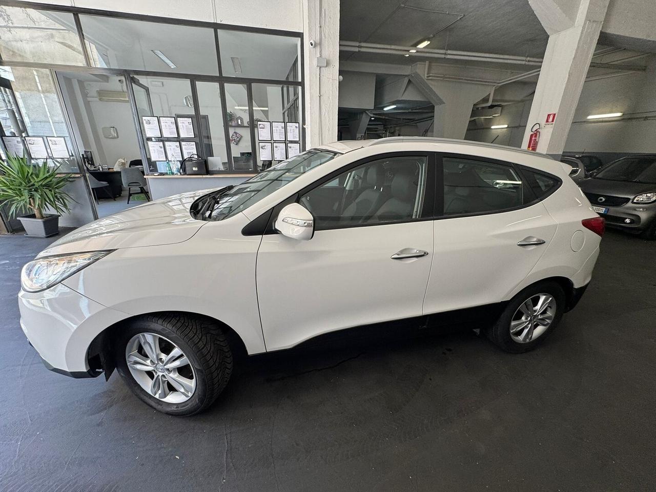 HYUNDAI Ix35 2.0 4WD