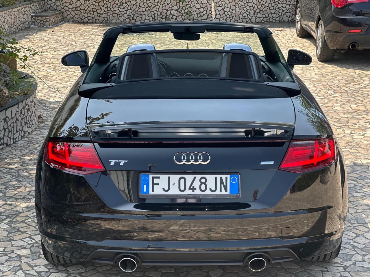 Audi TT Roadster 2.0 TDI 184CV ultra Design 2016
