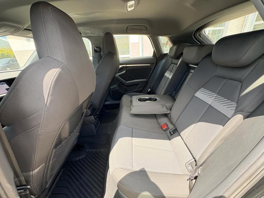 Audi A3 Sportback 30 g-tron S tronic Business
