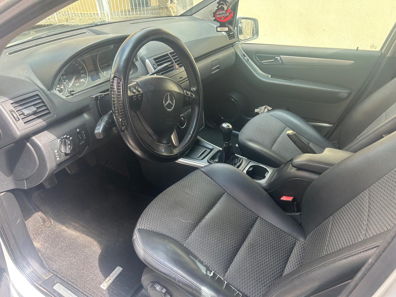 Mercedes-benz A 180 BlueEFFICIENCY Coupé Avantgarde