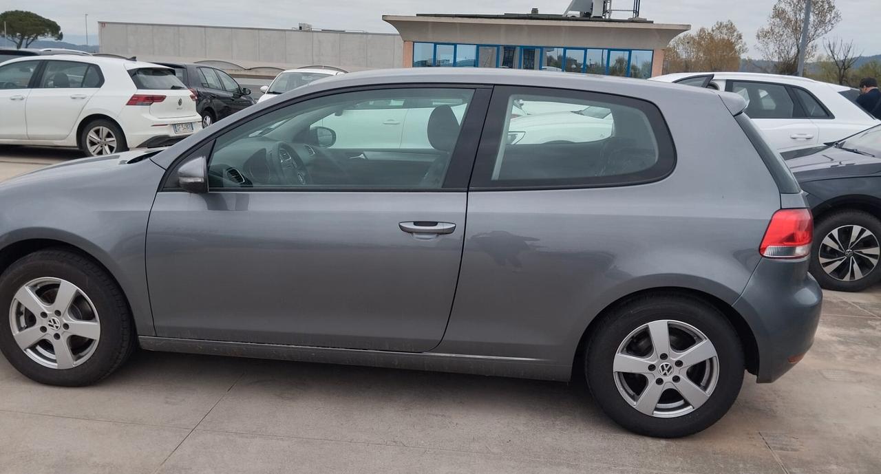 Volkswagen Golf 1.6 TDI 3p. Highline - 2010