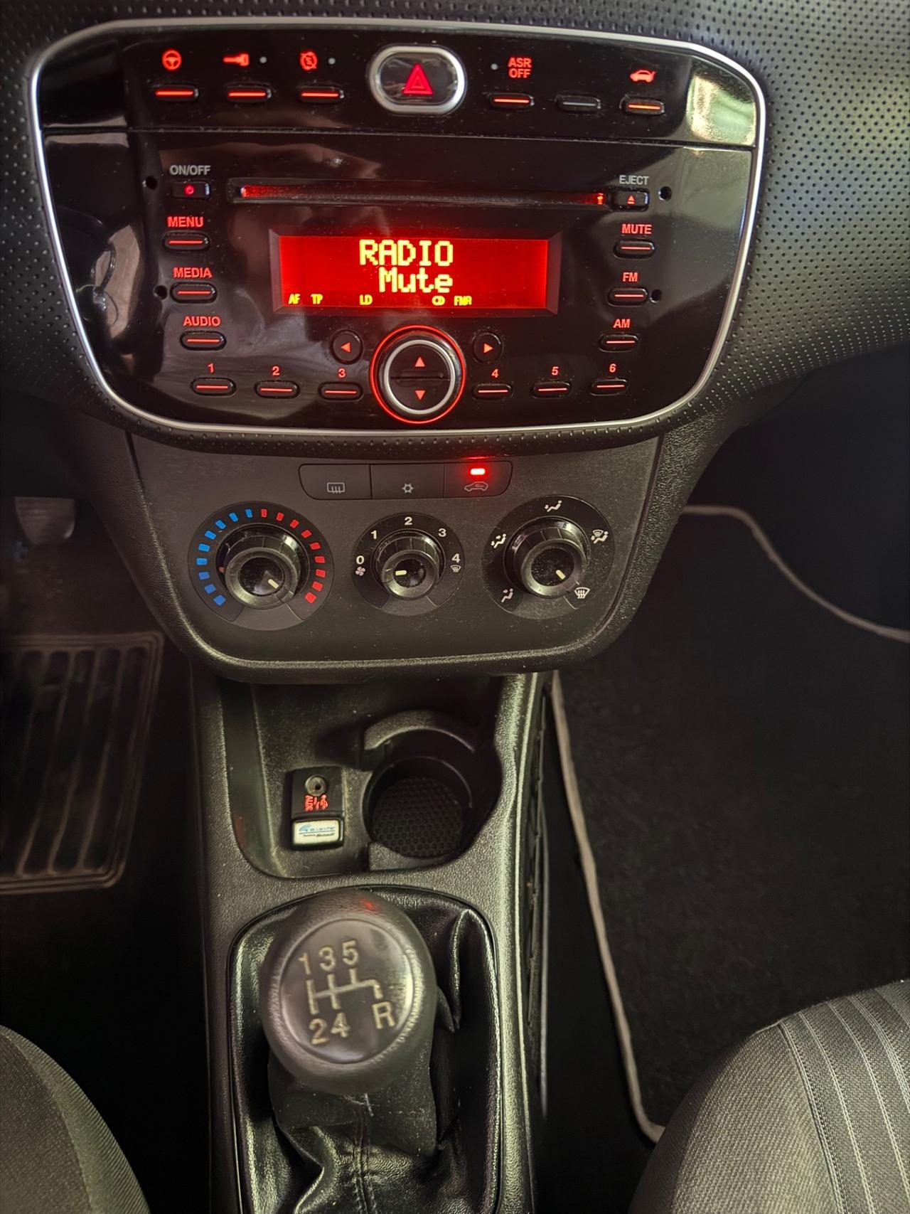 Fiat Punto Evo 1.4 3p. S&S Dynamic 69CV Ok Neopatentati