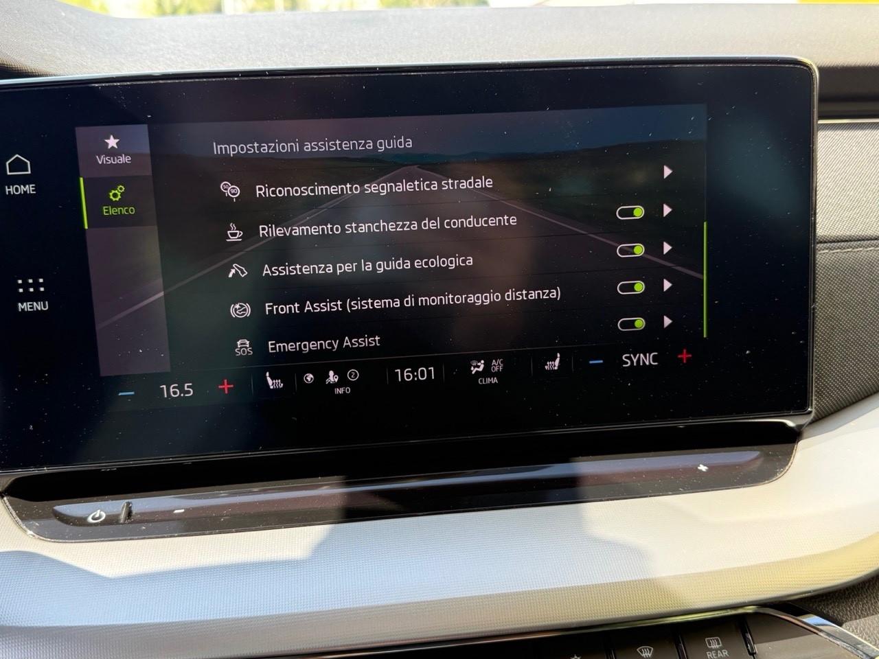 Skoda Octavia 2.0D 150 CV DSG Style/KEYLESS/HEAD UP