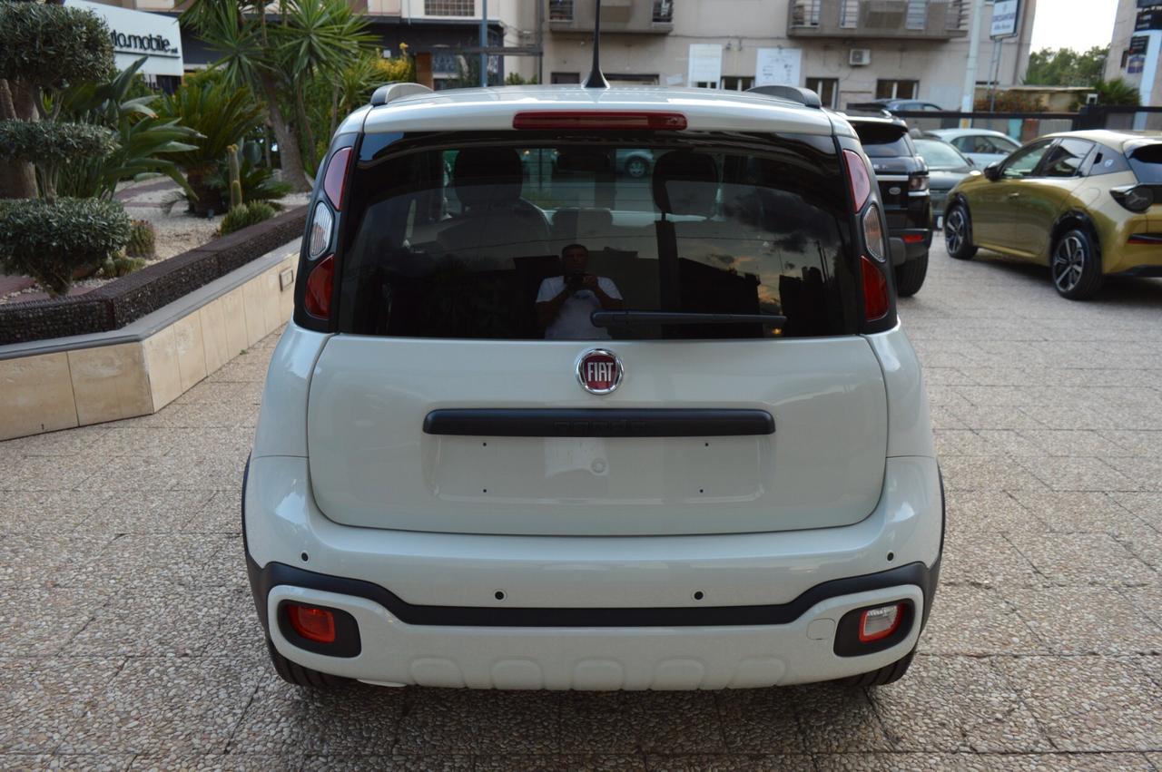 Fiat Panda 1.0 FireFly S&S Hybrid City Cross