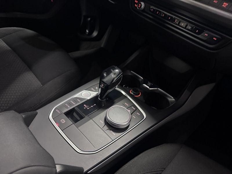 BMW Serie 1 120d 5p. Business Advantage