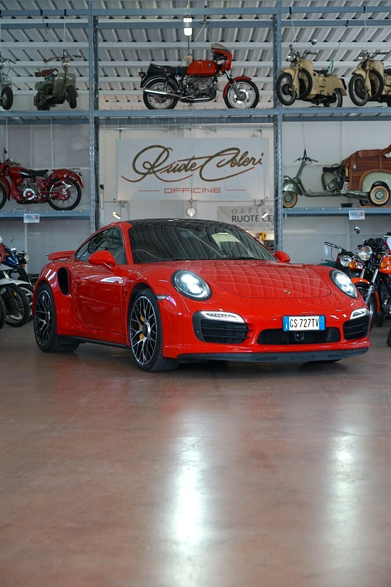 Porsche 911 Turbo S