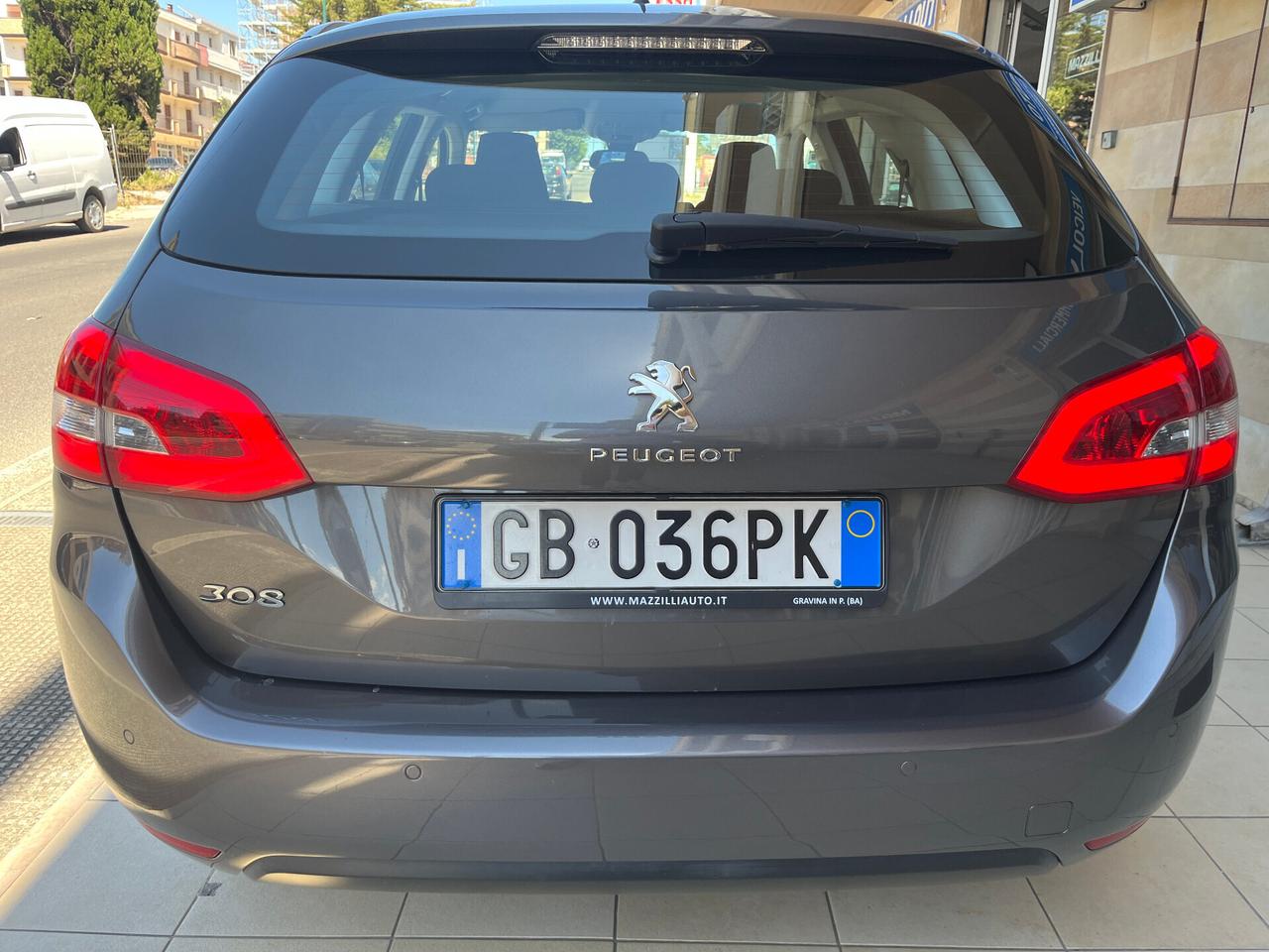 Peugeot 308 BlueHDi 130 S&S SW Allure