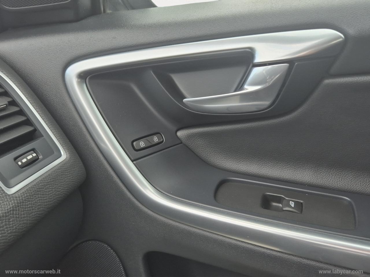 VOLVO XC60 D3 Geartronic Momentum