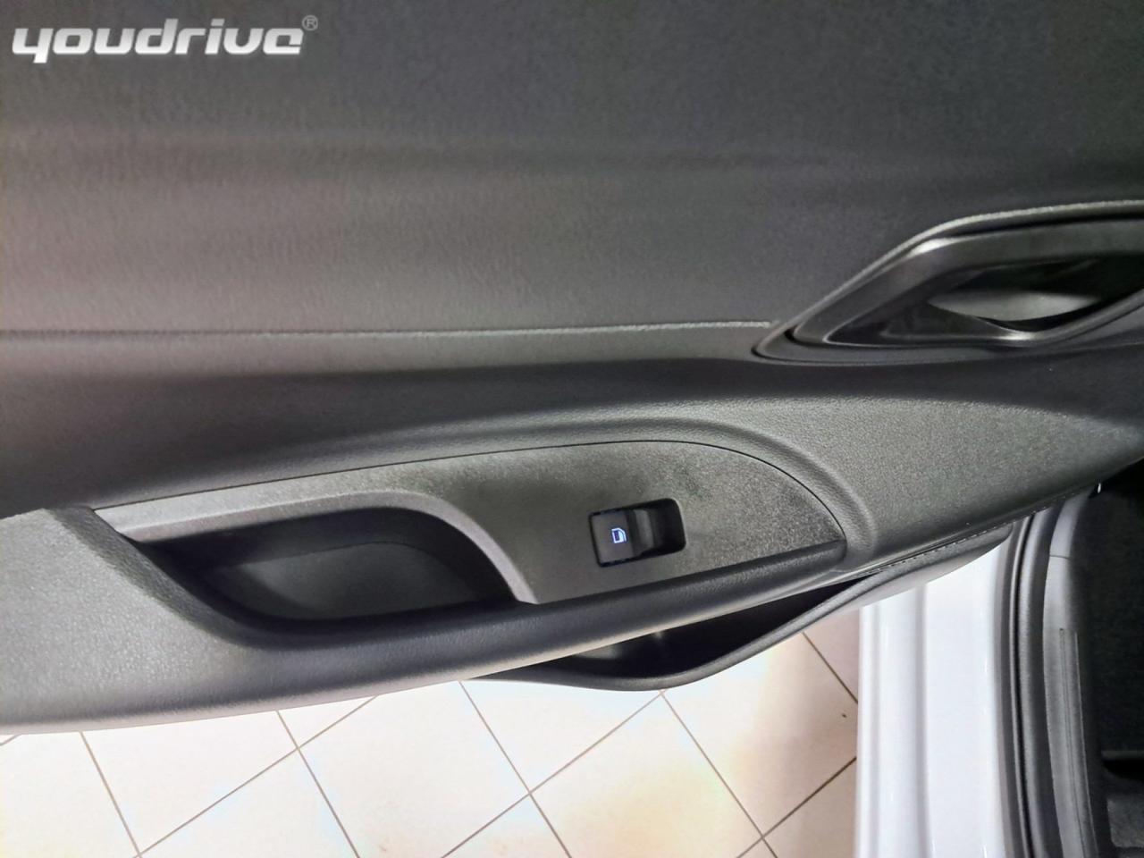 Hyundai i20 1.0 T-GDI 48V MT Connectline MY25