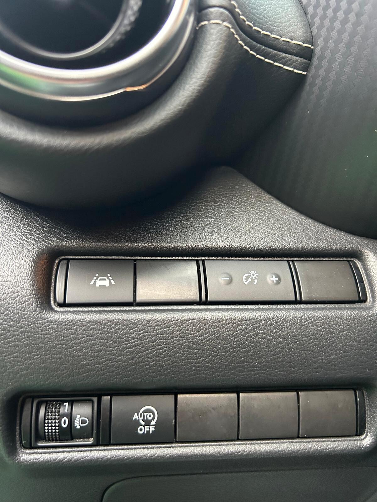 Nissan Juke 1.0 Benzina DIG-T 114 CV DCT N-Connecta