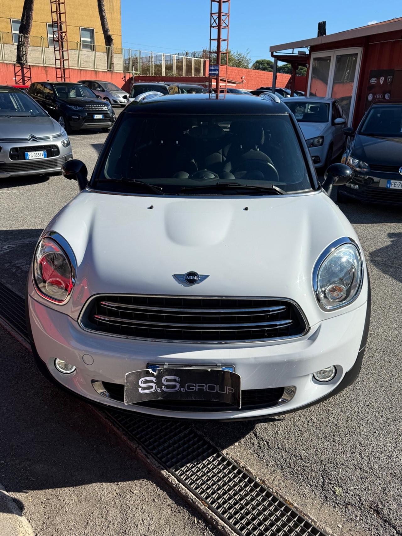 Mini 2.0 Cooper D -Automatica-tetto-E6