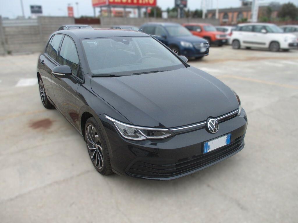 Volkswagen Golf 1.0 eTSI EVO DSG Life