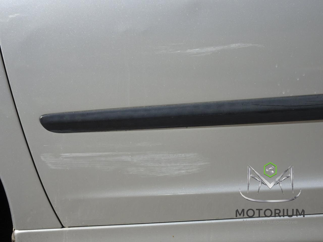 Peugeot 207 1.6 HDI 110CV TEKNO