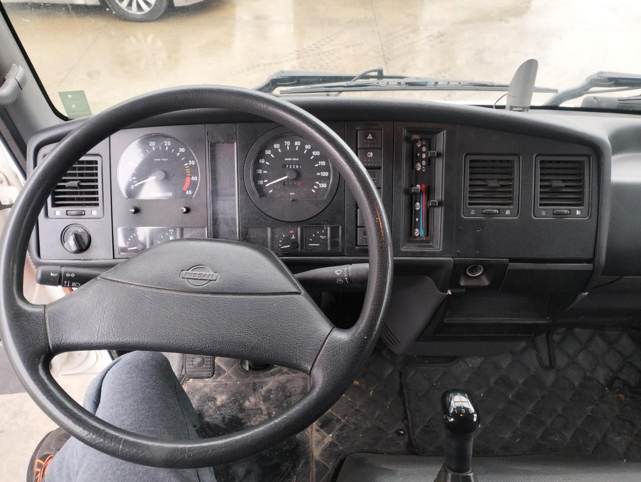 Nissan Atleon 110 3.0 TD - TELONATO