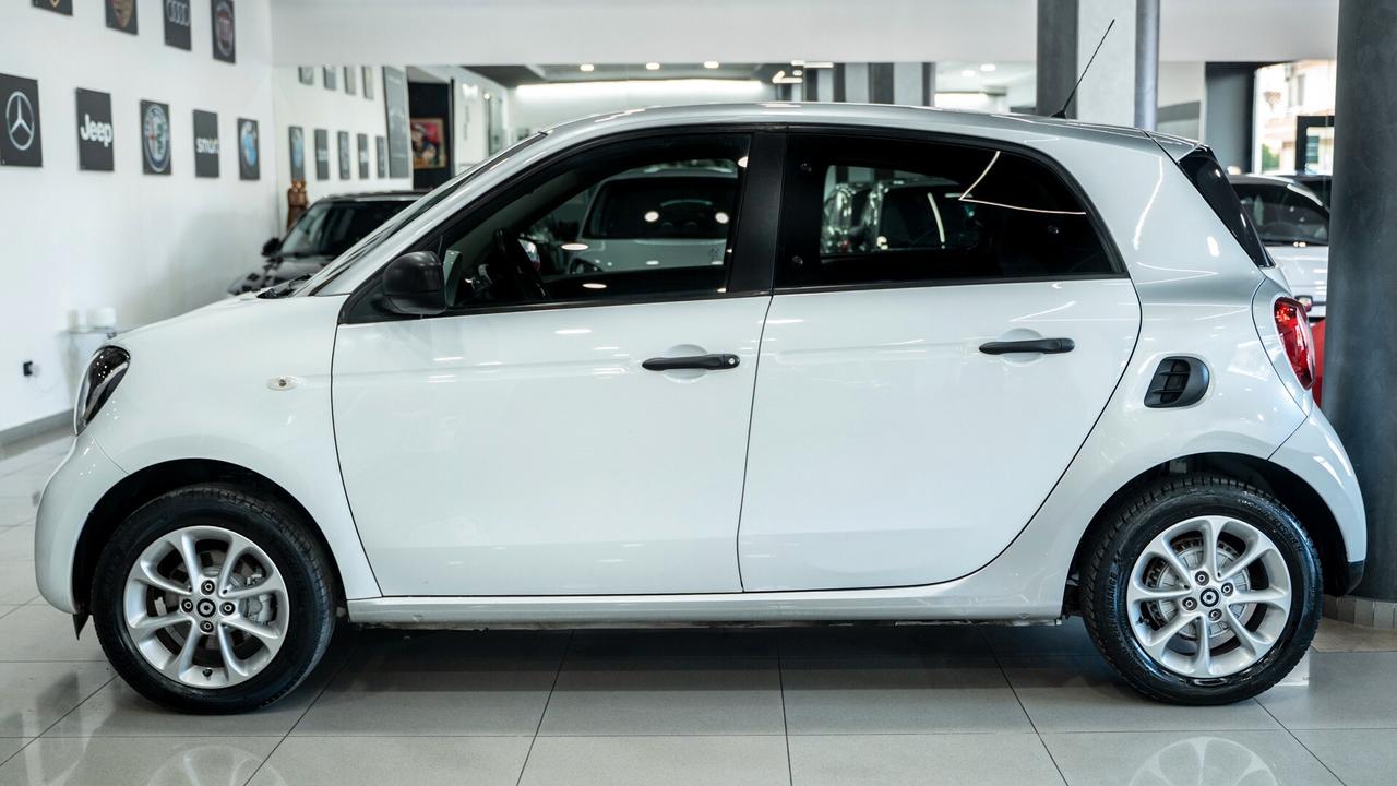 Smart ForFour 1.0 YOUNGSTER 71CV LED ITALIANA FULL OPTIONAL