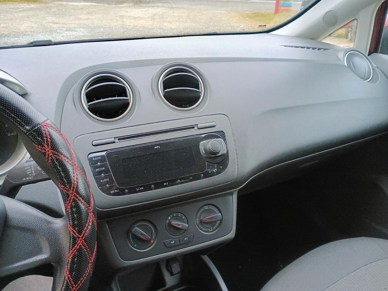 SEAT IBIZA 1.2D
