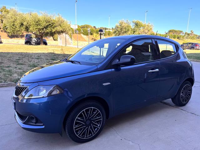 LANCIA Ypsilon 1.0 HYBRID GOLD 5 POSTI+NAVI+SENSORI