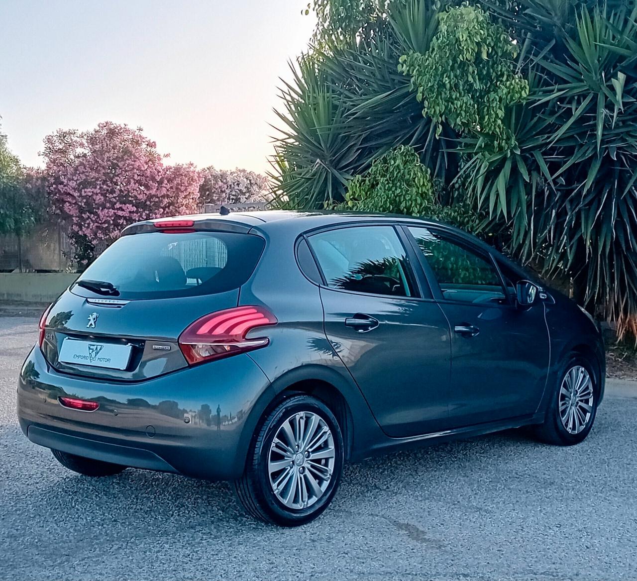 Peugeot 208 1.6 BlueHDi 75cv 5 porte Allure - UNIPROPRIETARIO -