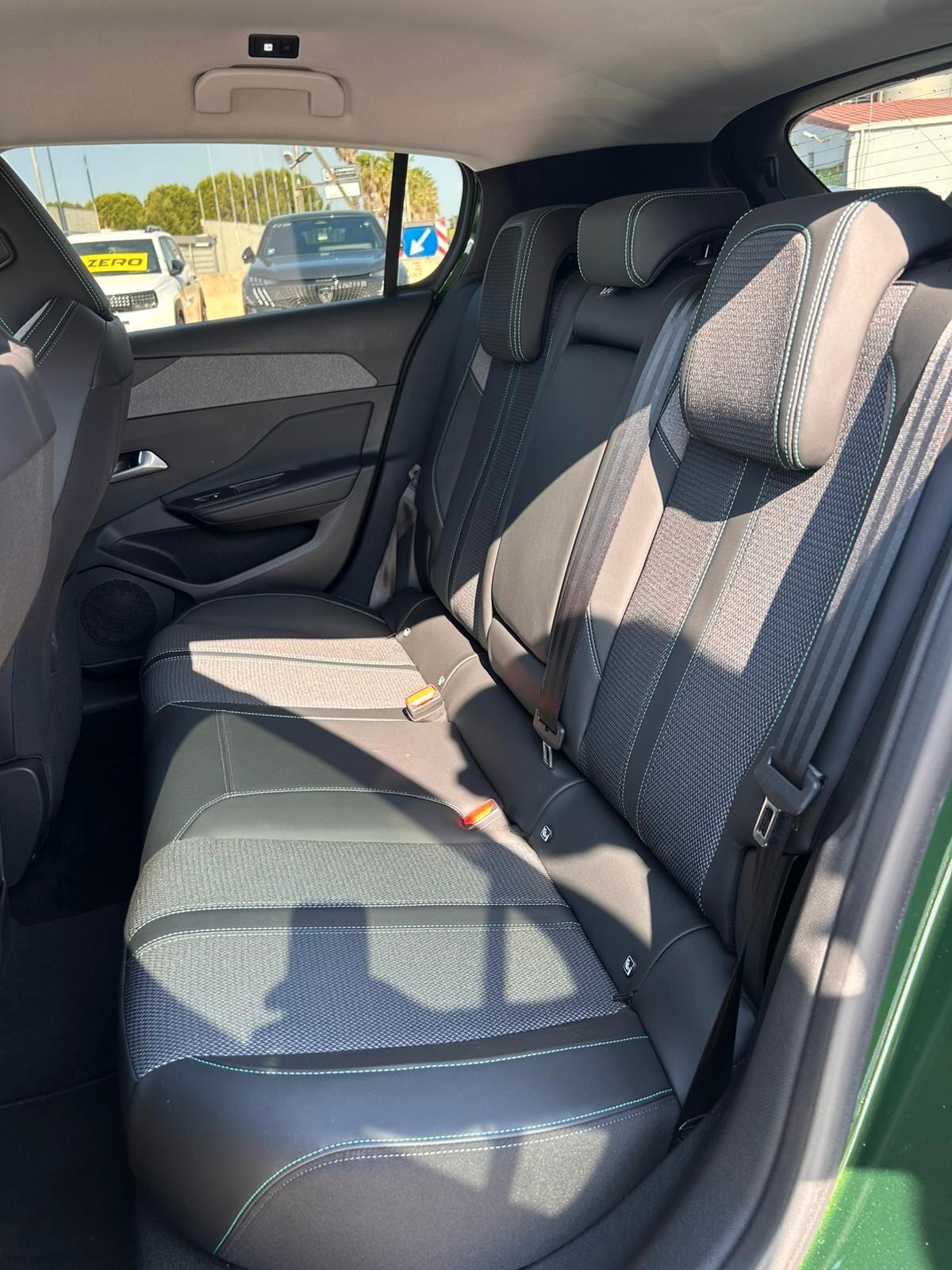 Peugeot 308 BlueHDi 130 S&S EAT8 Allure