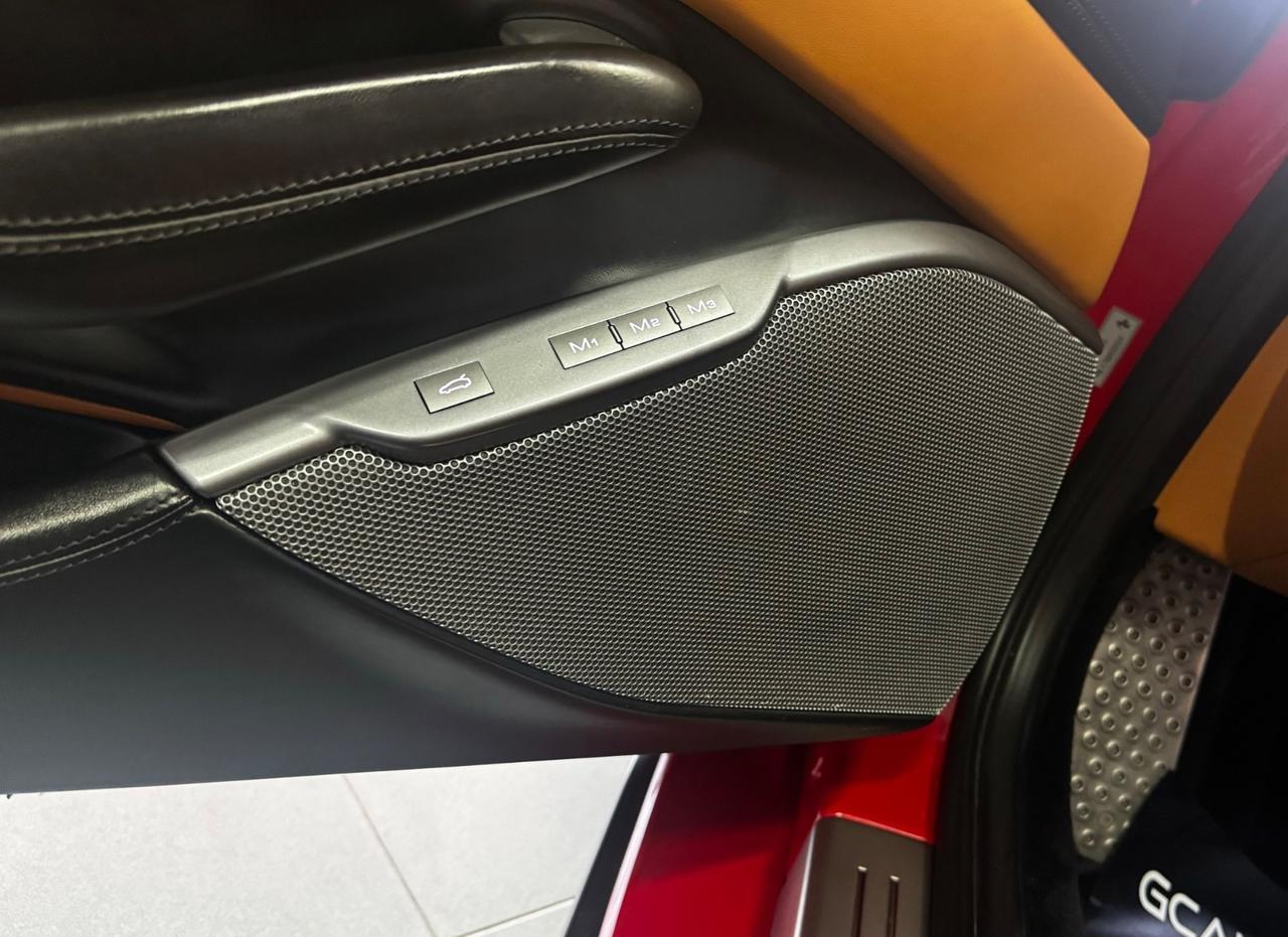 FERRARI PORTOFINO CERTIFICATA CARBONCERAMICI IVA INCLUSA OK PERMUTE FINANZIABILE