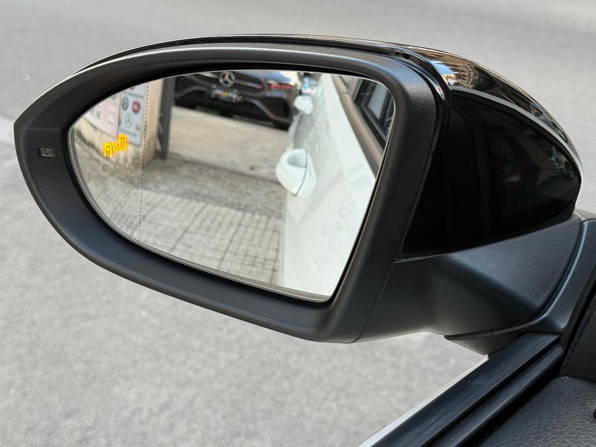 Volkswagen Golf 7.5 GTI 2.0 TSI 245 CV